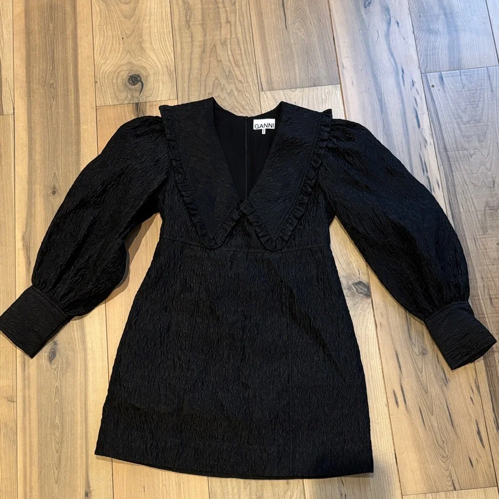 Ganni Black Textured Dress with Puff Sleeves - Picture 1 of 6